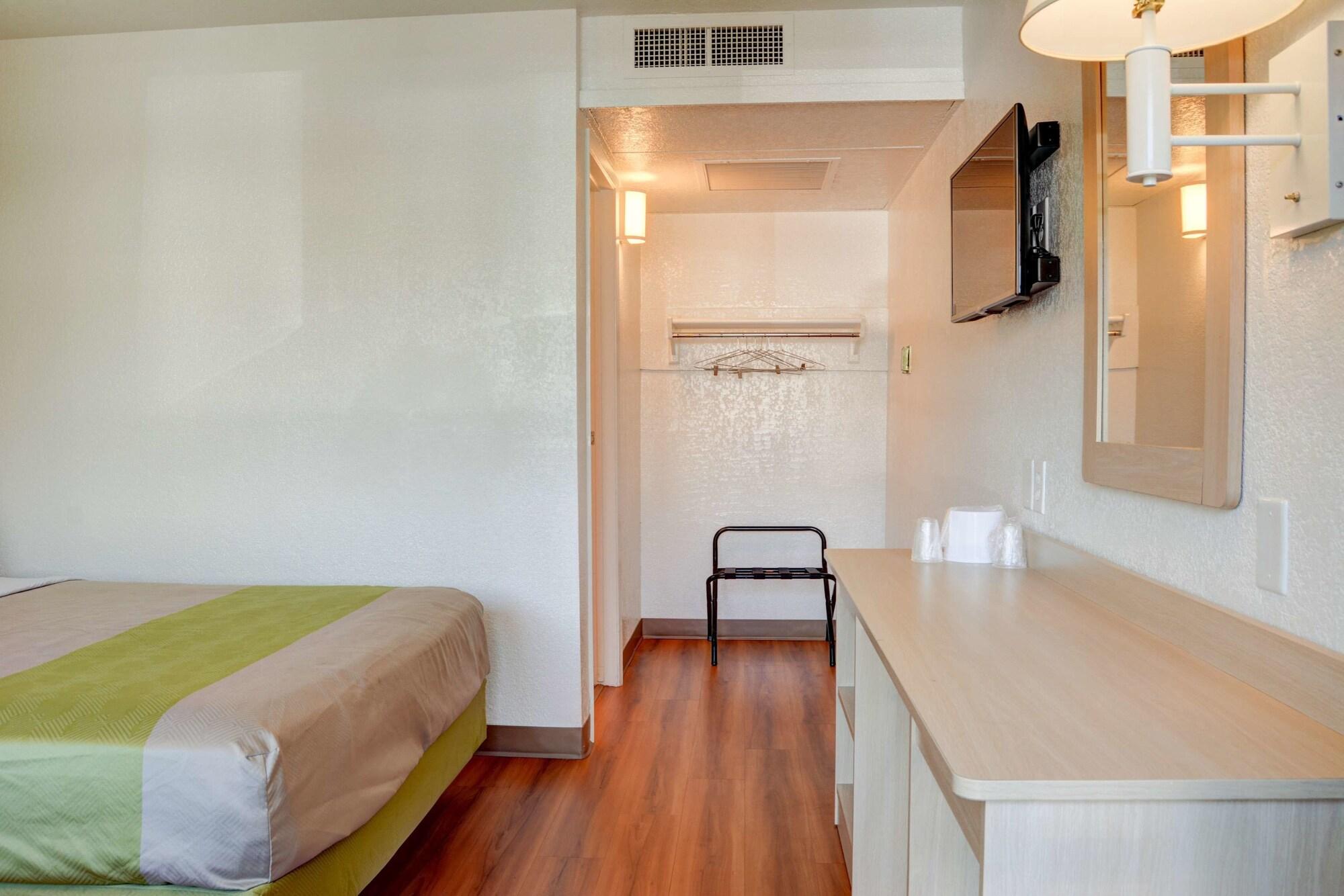 Motel 6-Springfield, Or - Eugene North المظهر الخارجي الصورة