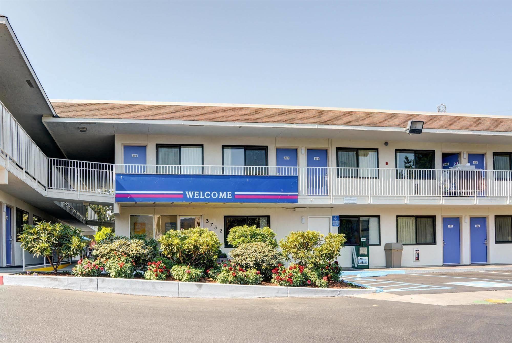 Motel 6-Springfield, Or - Eugene North المظهر الخارجي الصورة