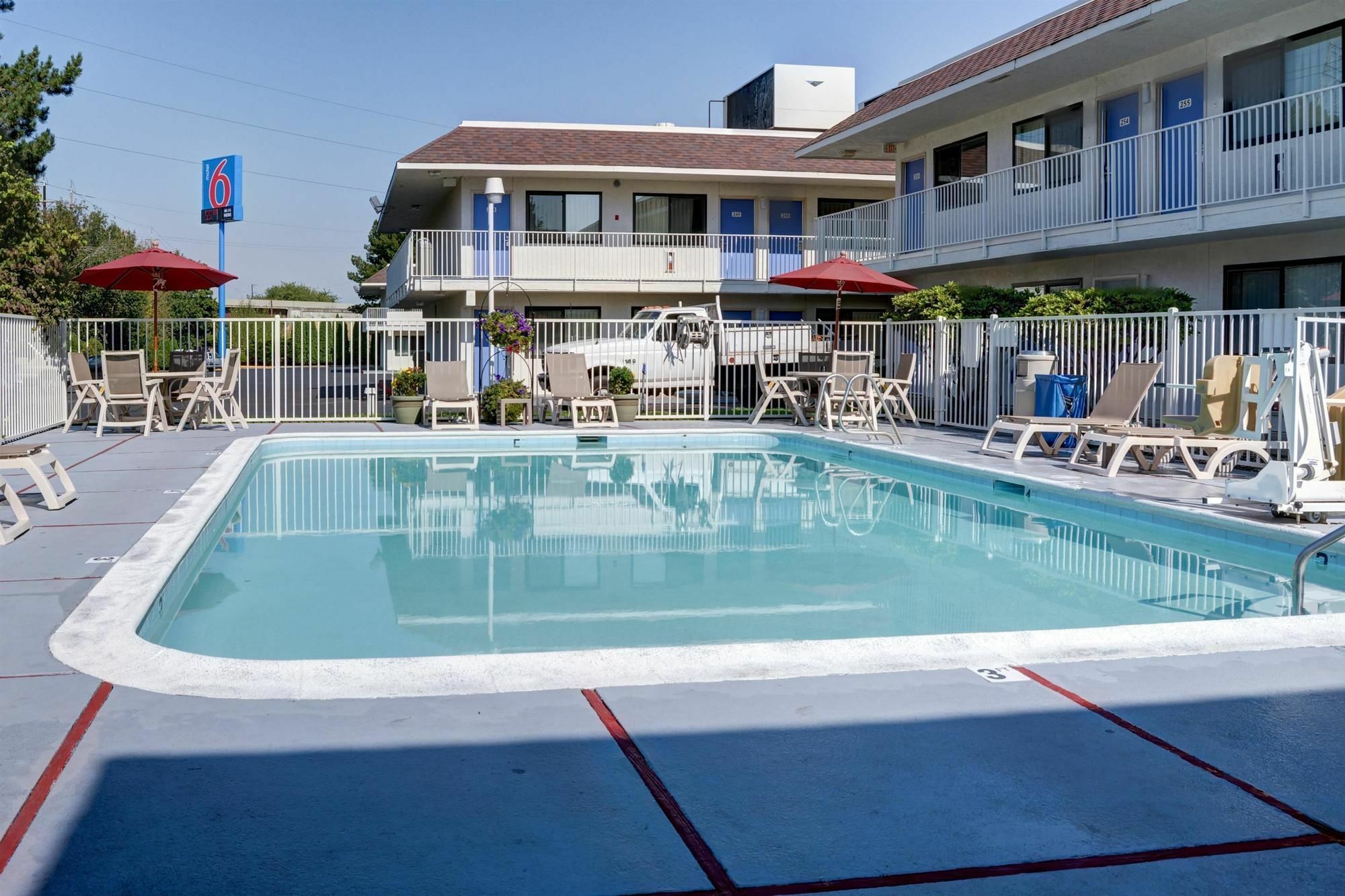 Motel 6-Springfield, Or - Eugene North المظهر الخارجي الصورة